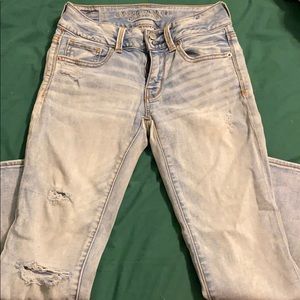 American eagle cropped jeans